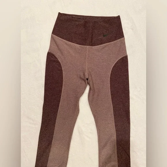 NIKE Dri-Fit Full Length Leggings - Picture 4 of 4